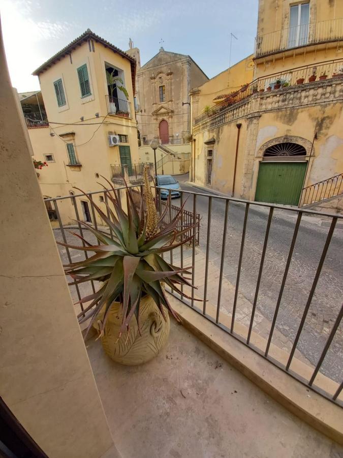 La Finestra Su Noto Hotel Екстериор снимка
