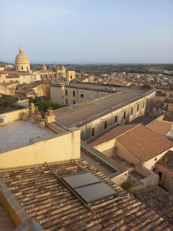 La Finestra Su Noto Hotel Екстериор снимка