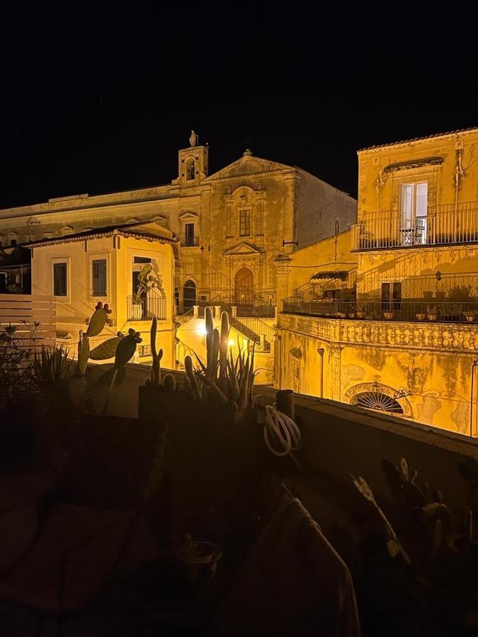 La Finestra Su Noto Hotel Екстериор снимка