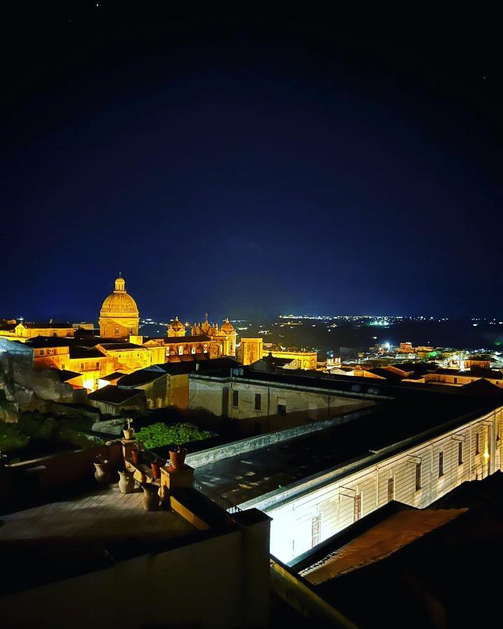 La Finestra Su Noto Hotel Екстериор снимка